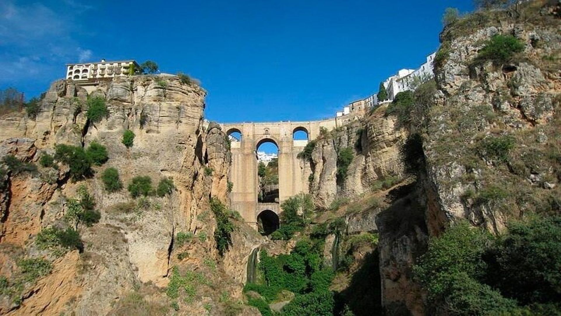 White Villages and Ronda Day Tour from Seville
