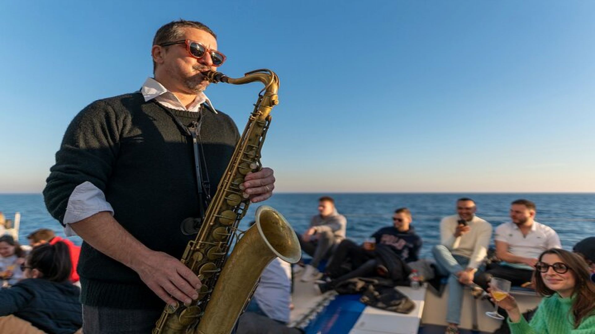 Jazz and Chill Out Sailing in Barcelona