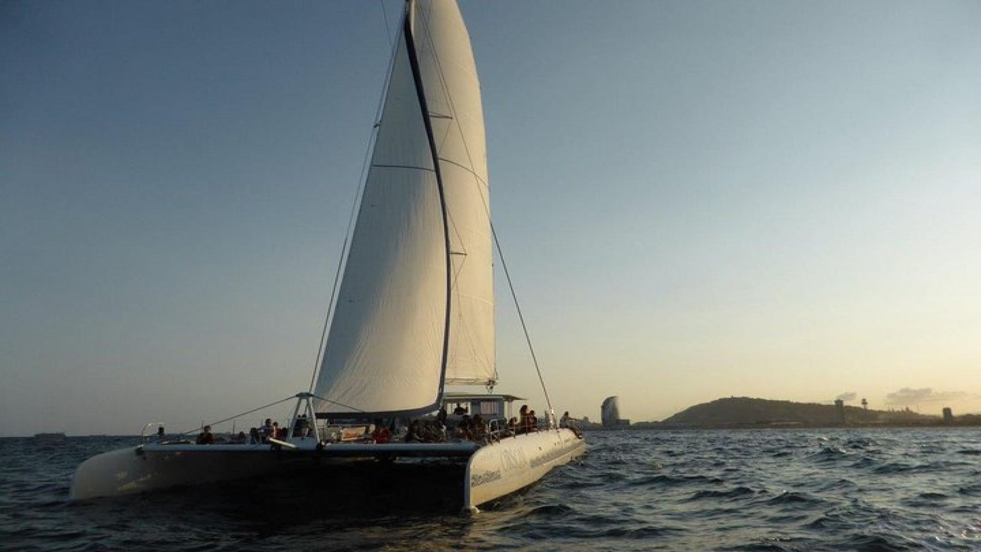 Jazz and Chill Out Sailing in Barcelona
