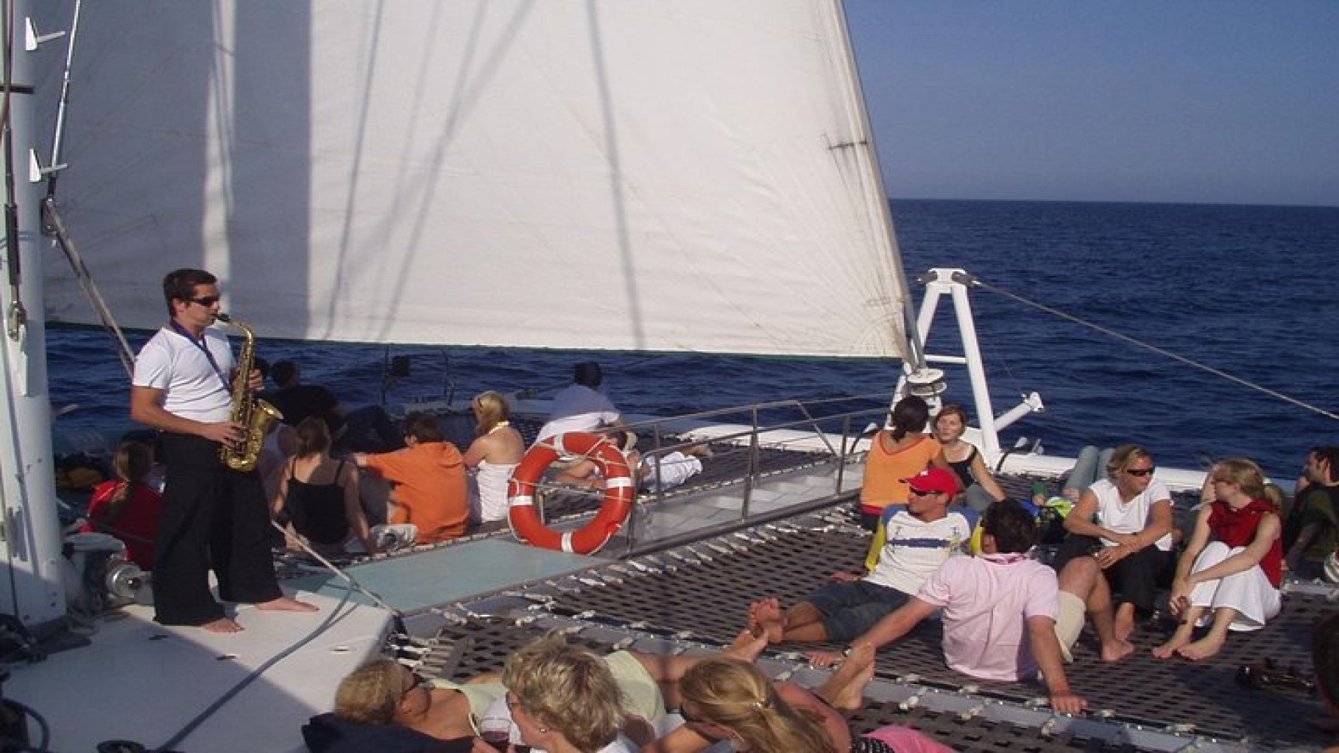 Jazz and Chill Out Sailing in Barcelona
