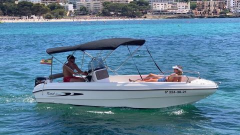 2 Hours Boat Rental in Santa Ponsa without License