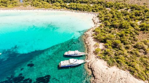 Half-day experience of the unspoilt coves of southern Menorca