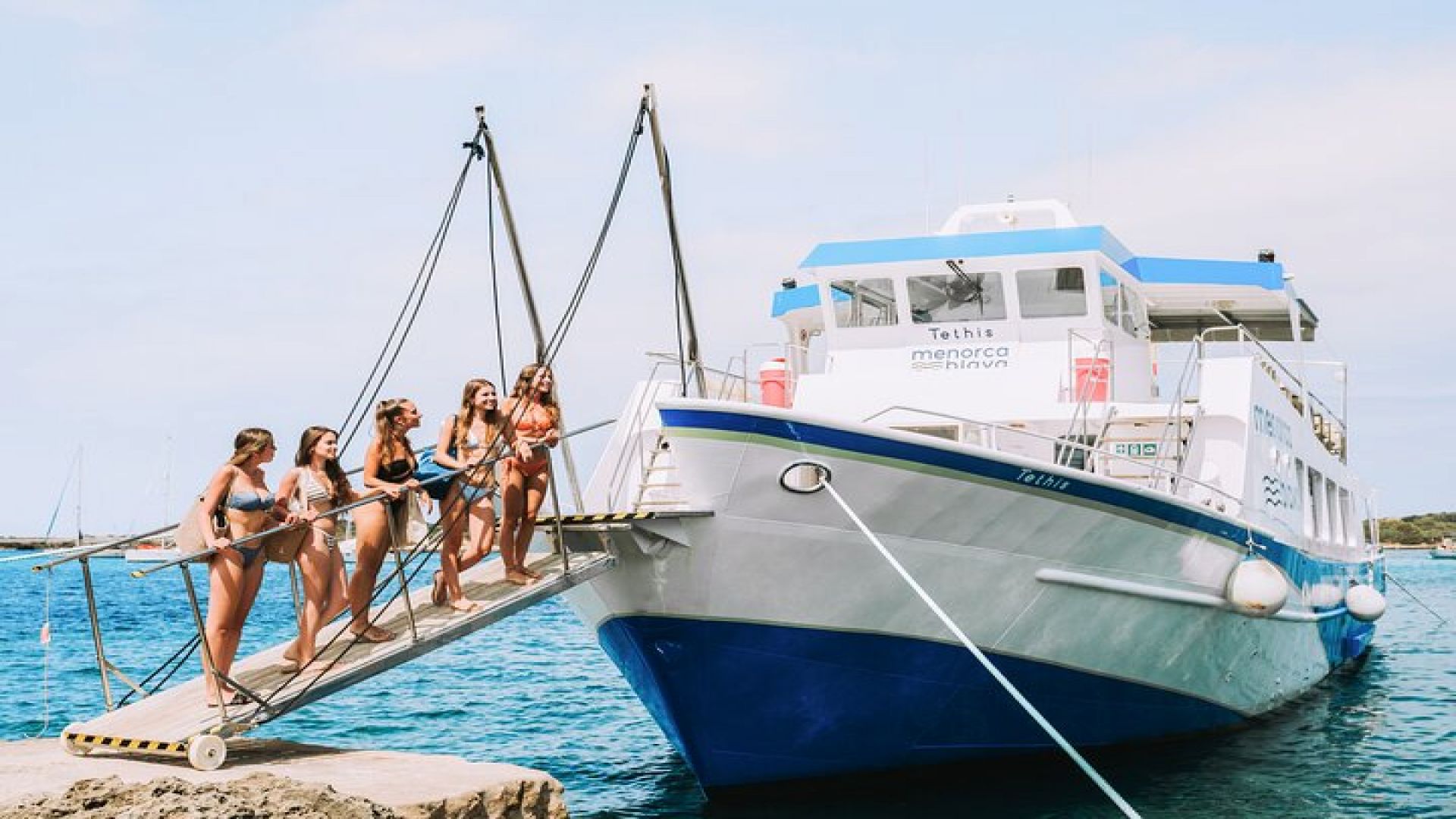 Tour of the beaches of southern Menorca with paella included