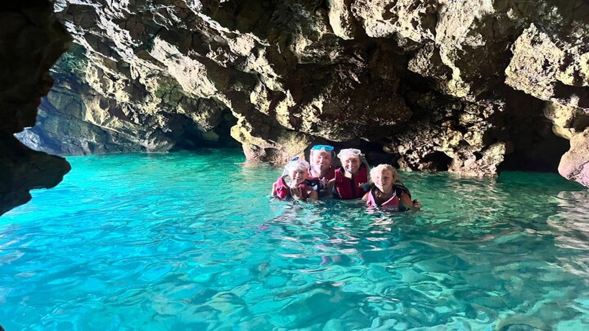 Uncharted Marine Reserve Cave, Snorkel & Cliff Jumping Kayak Tour