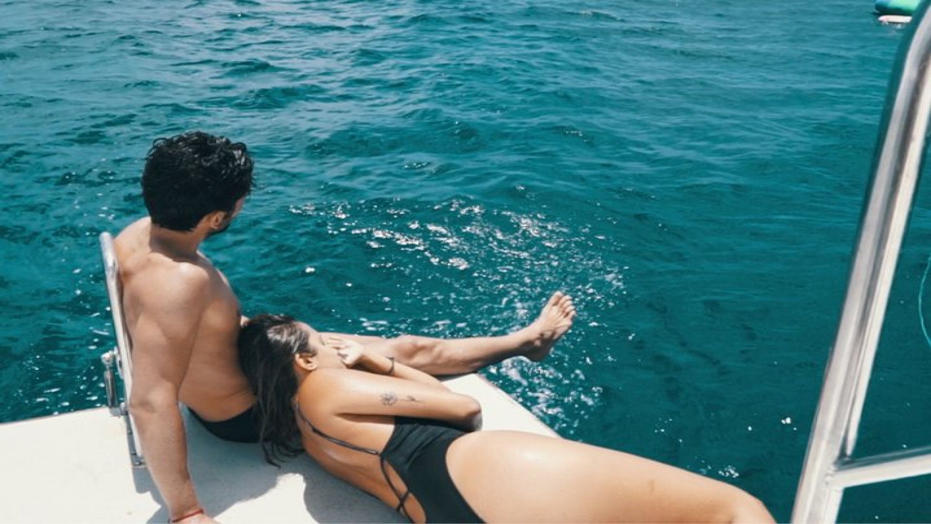 Lanzarote: La Graciosa island cruise with lunch and water activities