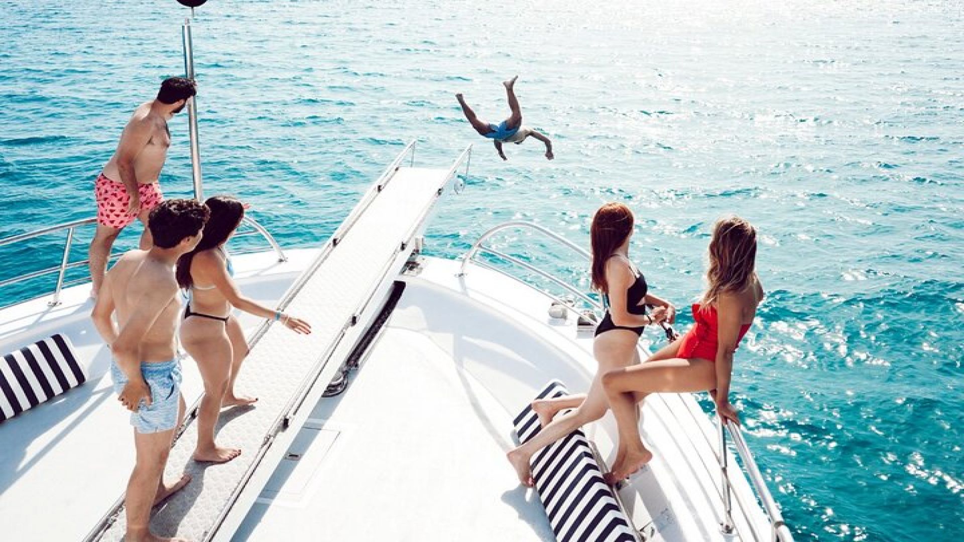 Boat tour of the Bay of Palma with snorkeling and drink