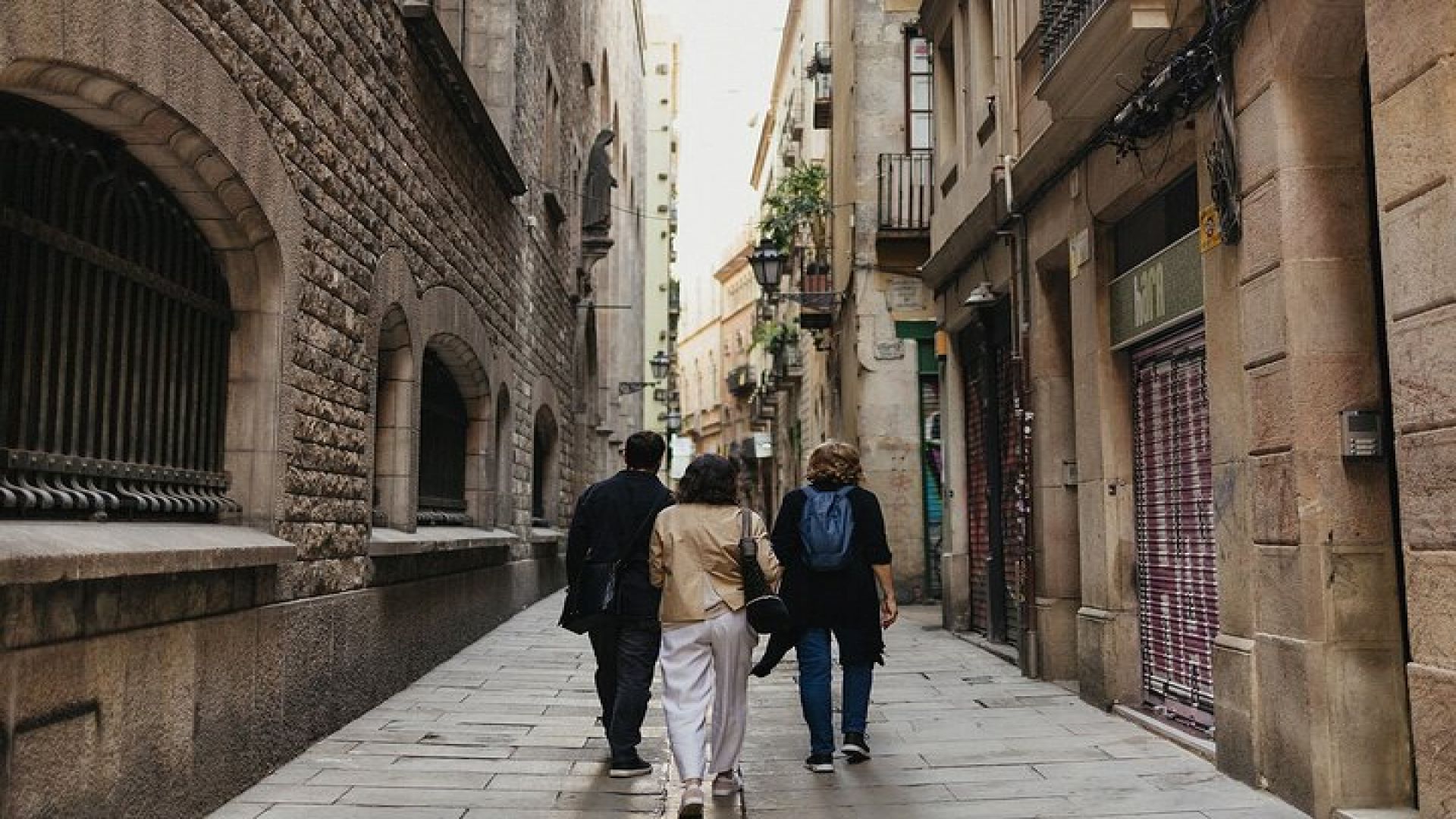 Jewish Walking Tour Barcelona by Expert Jewish Guide 2h 