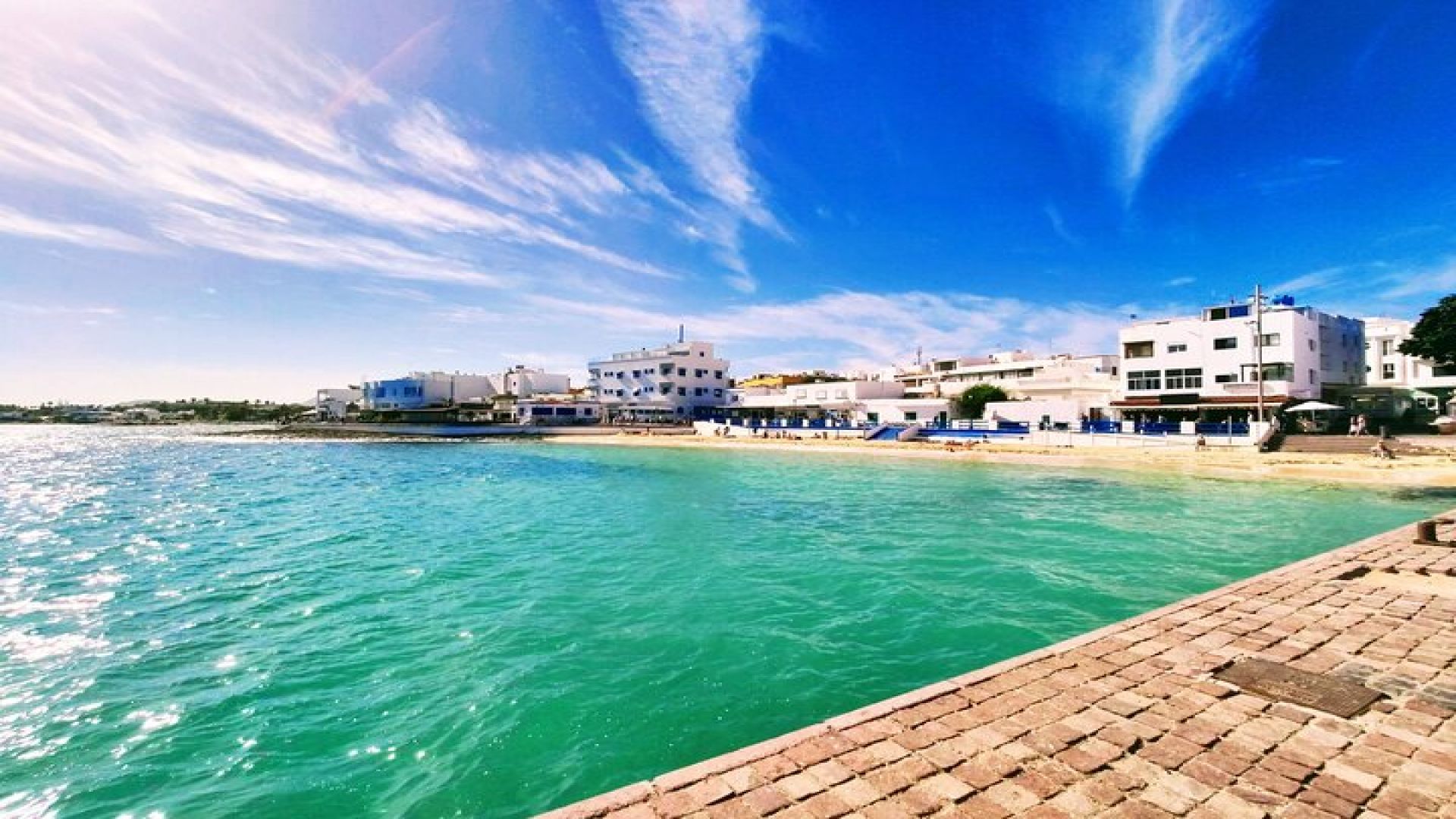 4h - Extended Private Sailing Tour around the Lobos Island