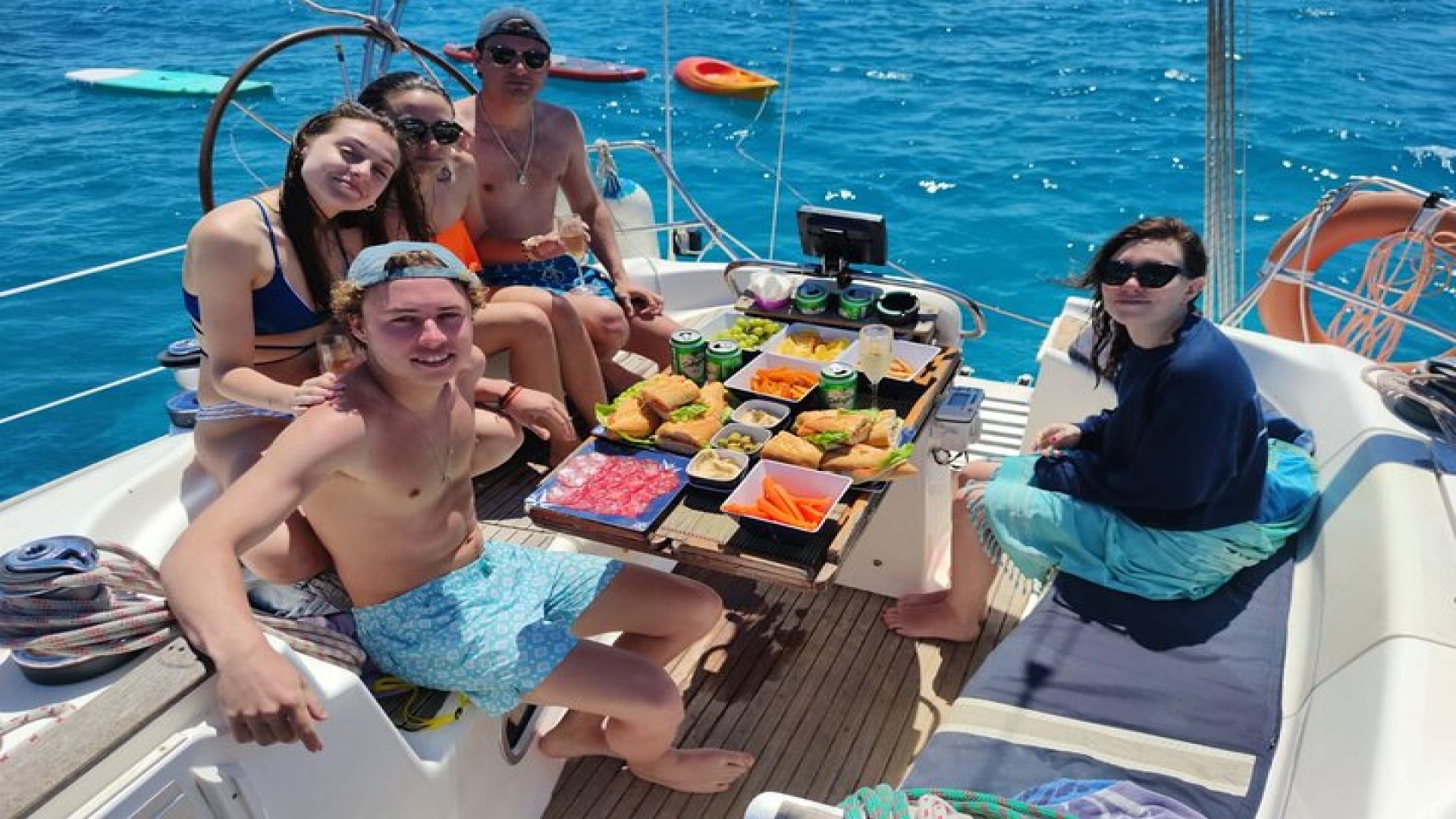 4h - Extended Private Sailing Tour around the Lobos Island