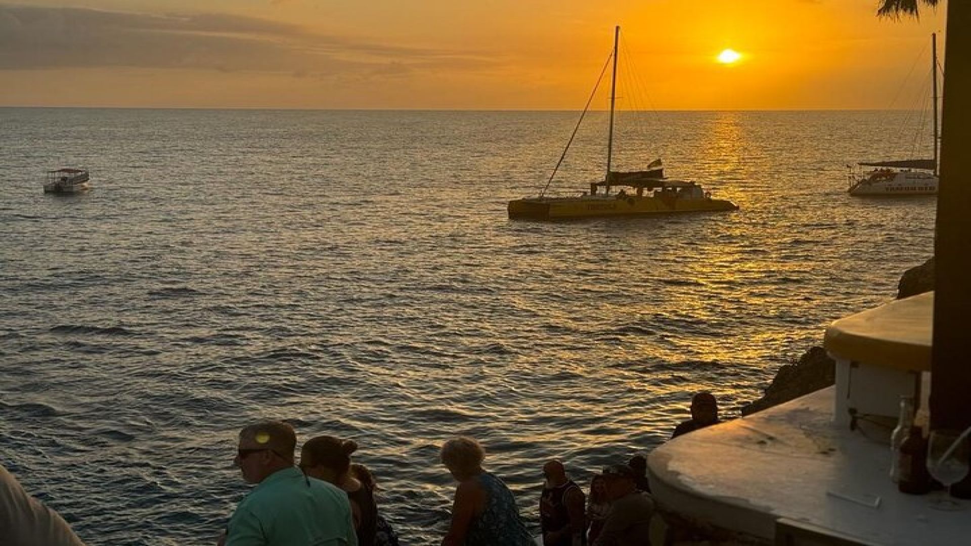 Ocho Rios Sightseeing Tours and Shopping