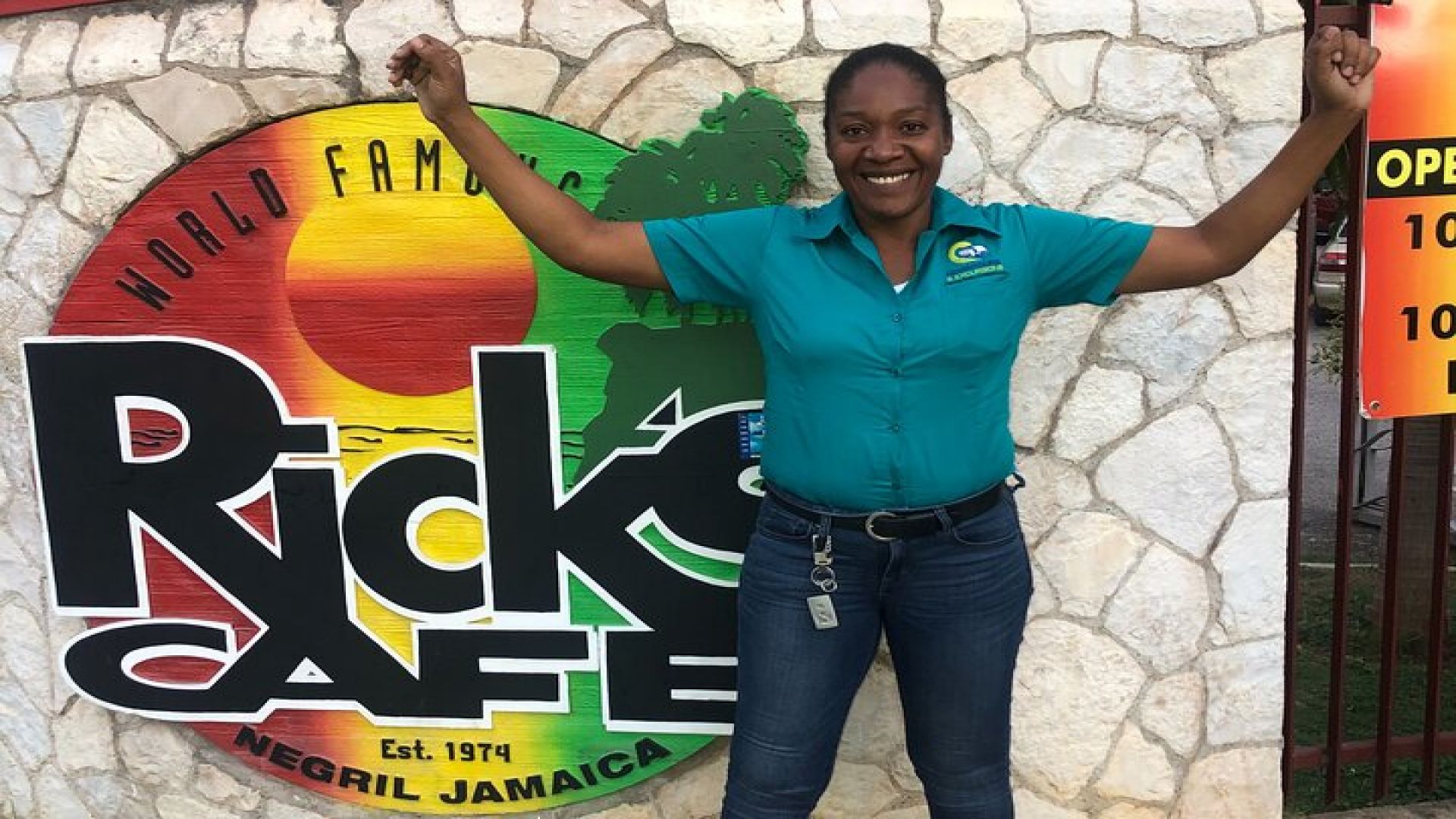 Negril Seven Mile beach, Catamaran Cruise ,Parasailing,with Sunset at Ricks Cafe