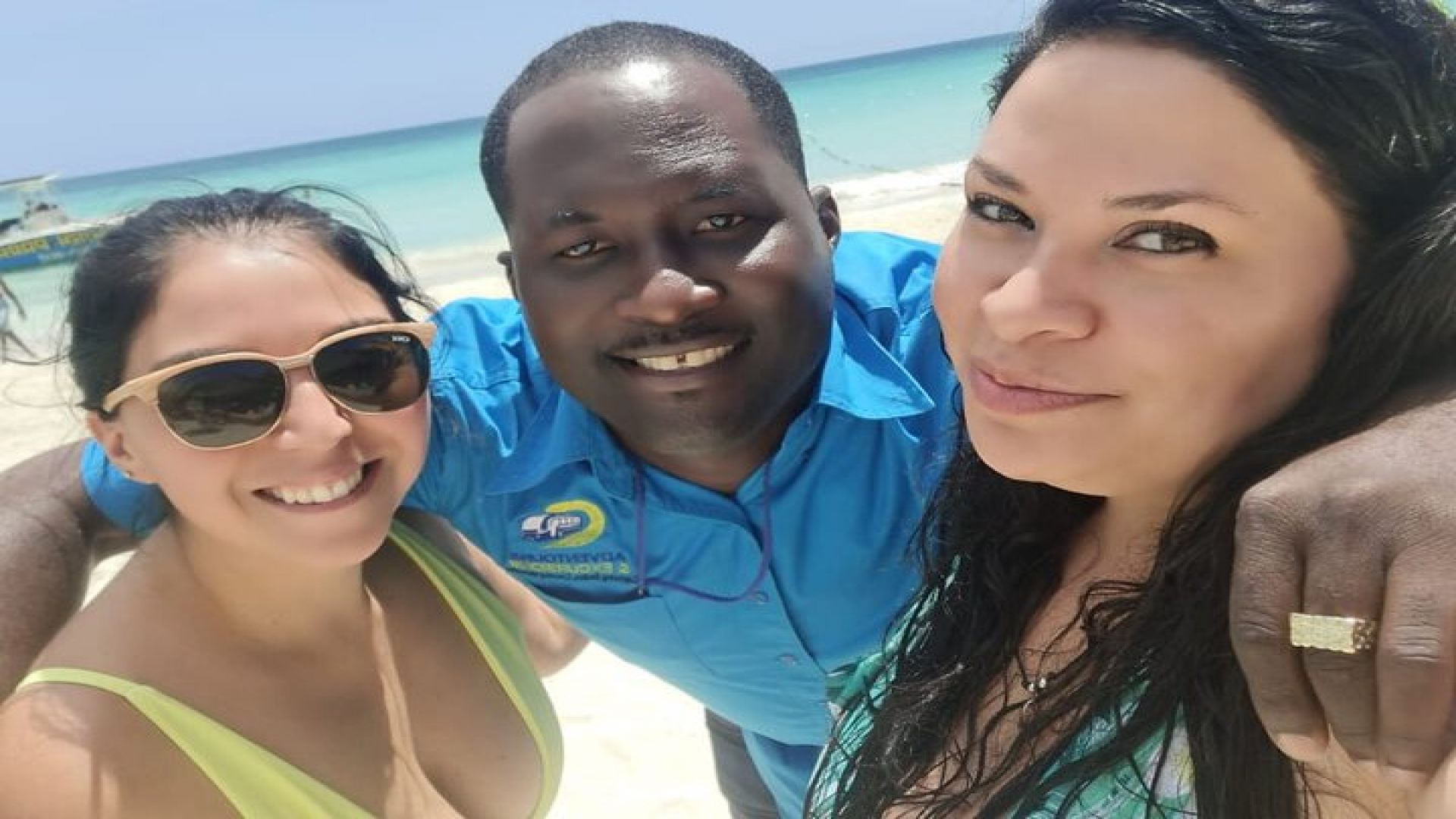 Negril Seven Mile beach, Catamaran Cruise ,Parasailing,with Sunset at Ricks Cafe