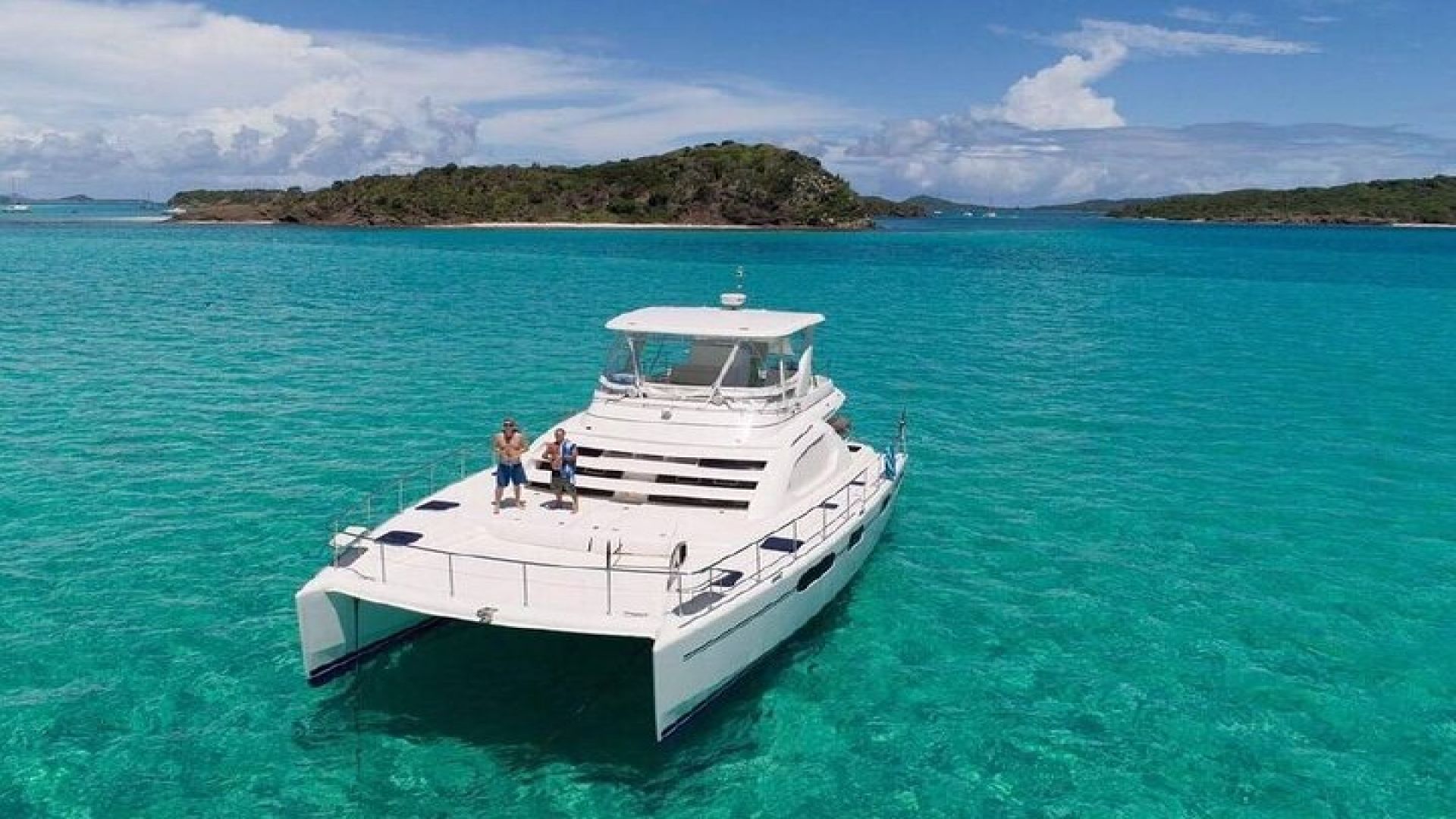 4hr Private Luxury Yacht with Snorkeling, DJ, Bar, Food