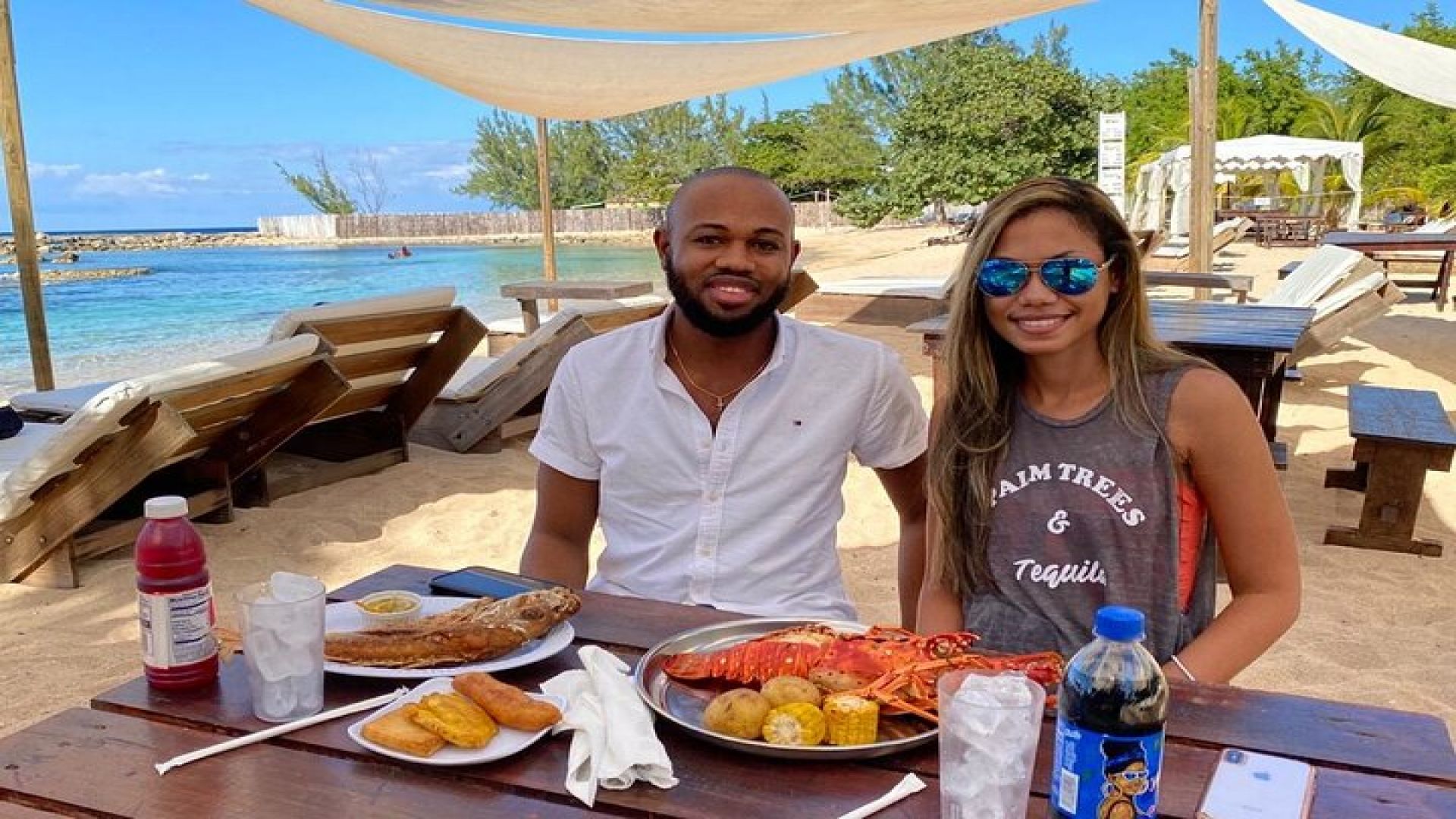 Ocho Rios: Bamboo Beach Club VIP Access with Lunch and Cocktails