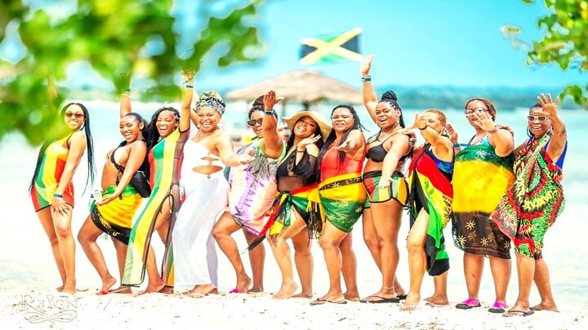 Tiki Pon Da Sea Cruise to Booby Cay with Lunch from Negril 