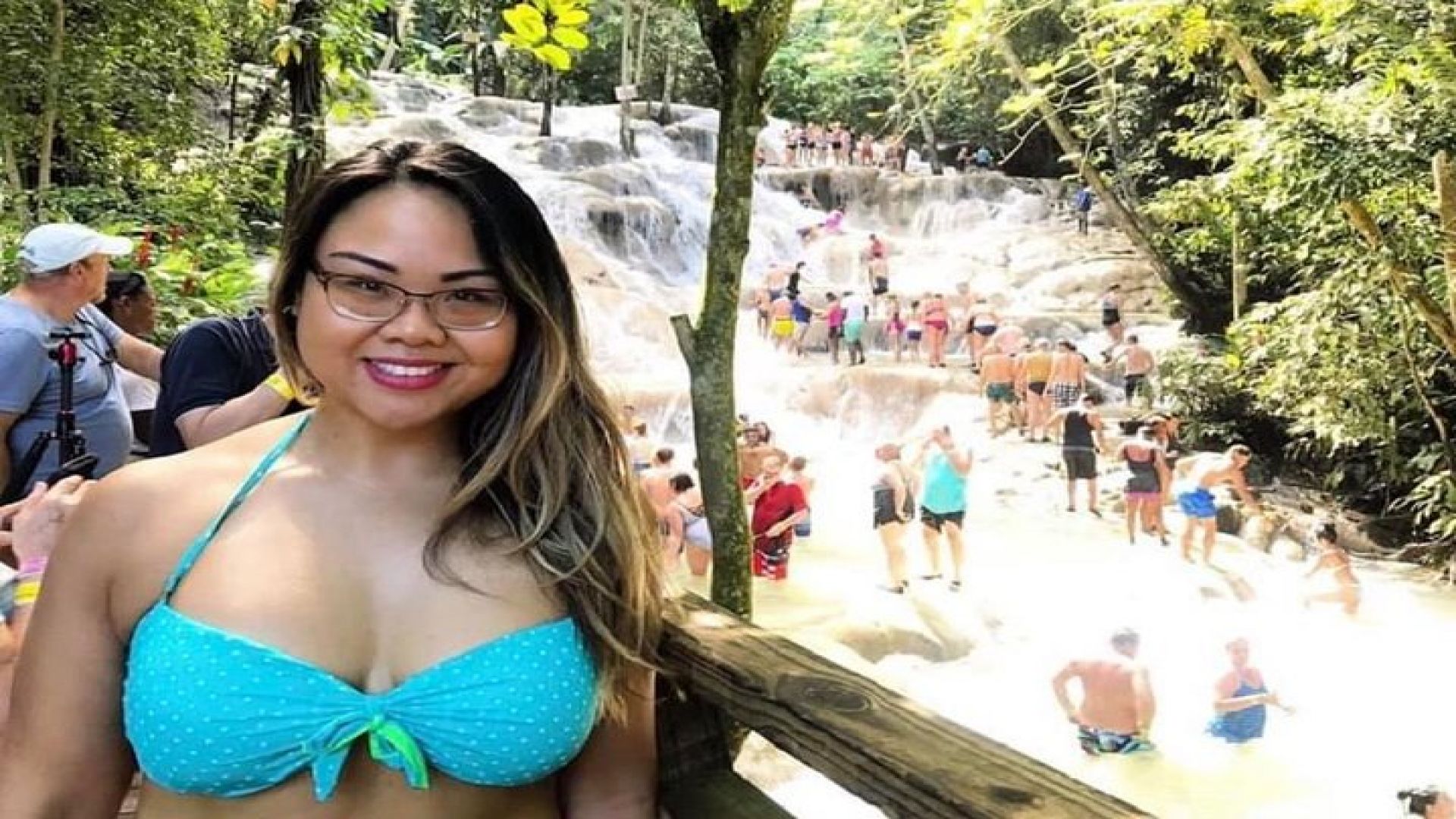 Irie Blue Hole (Secret Falls) and Dunn\'s River Falls 2 for 1 Tour from Montego Bay