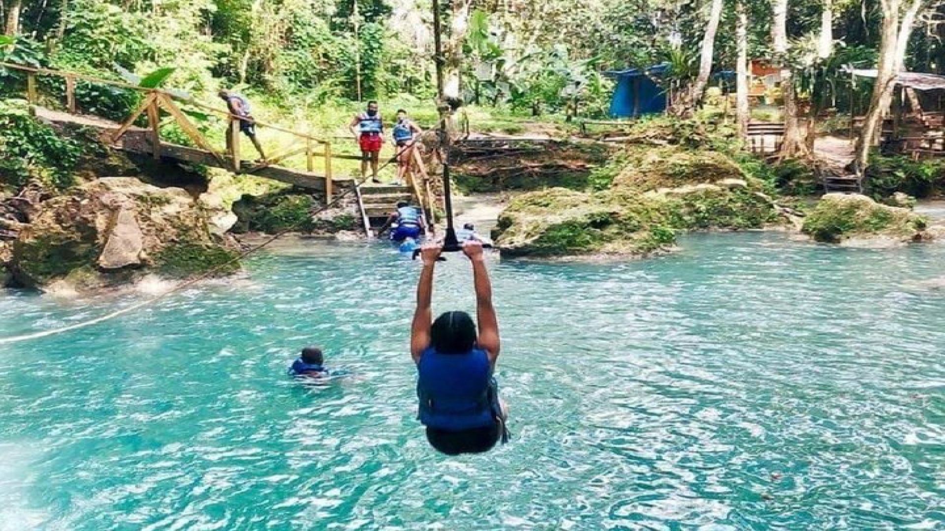 Irie Blue Hole (Secret Falls) and Dunn\'s River Falls 2 for 1 Tour from Montego Bay
