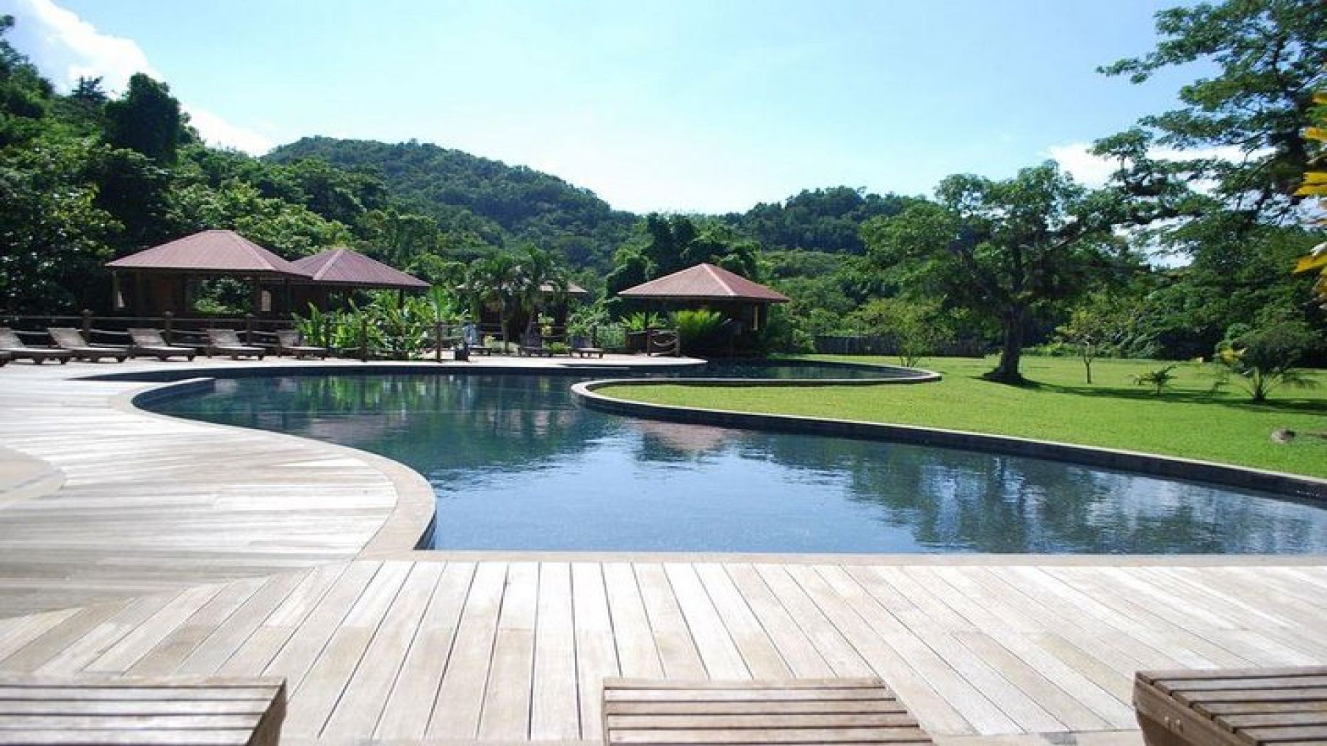 YS Falls and The Pelican Bar Adventure Tour from Ocho Rios