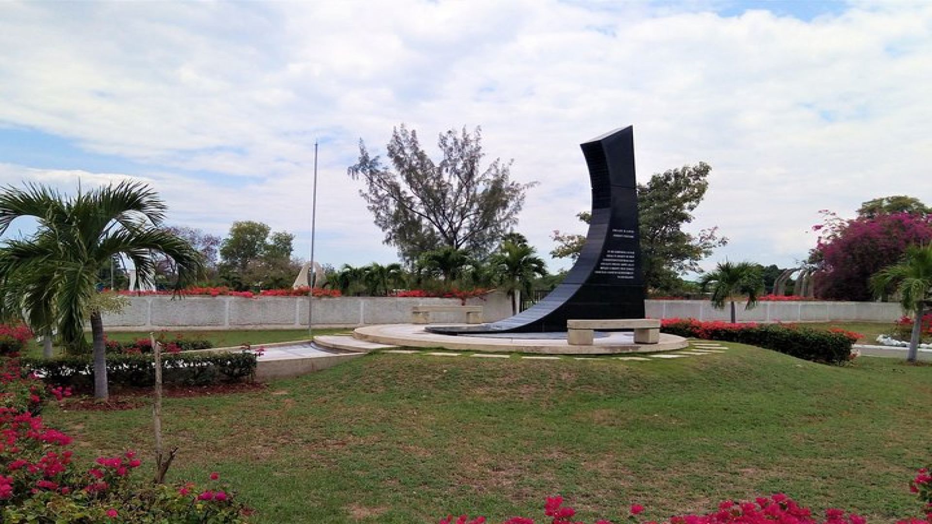 National Heroes of Jamaica and National Gallery Sightseeing Tour from Ocho Rios