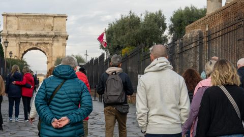 Ancient Rome Tour: Colosseum, Roman Forum & Palatine Hill Morning tour