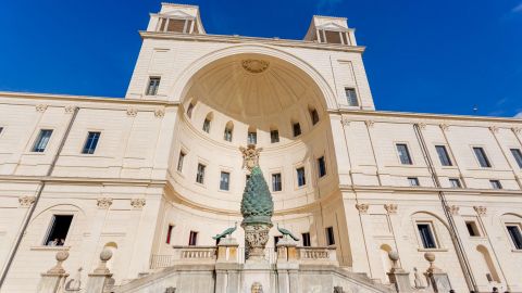 Vatican, Sistine & St Peter’s Guided Tour with Pickup
