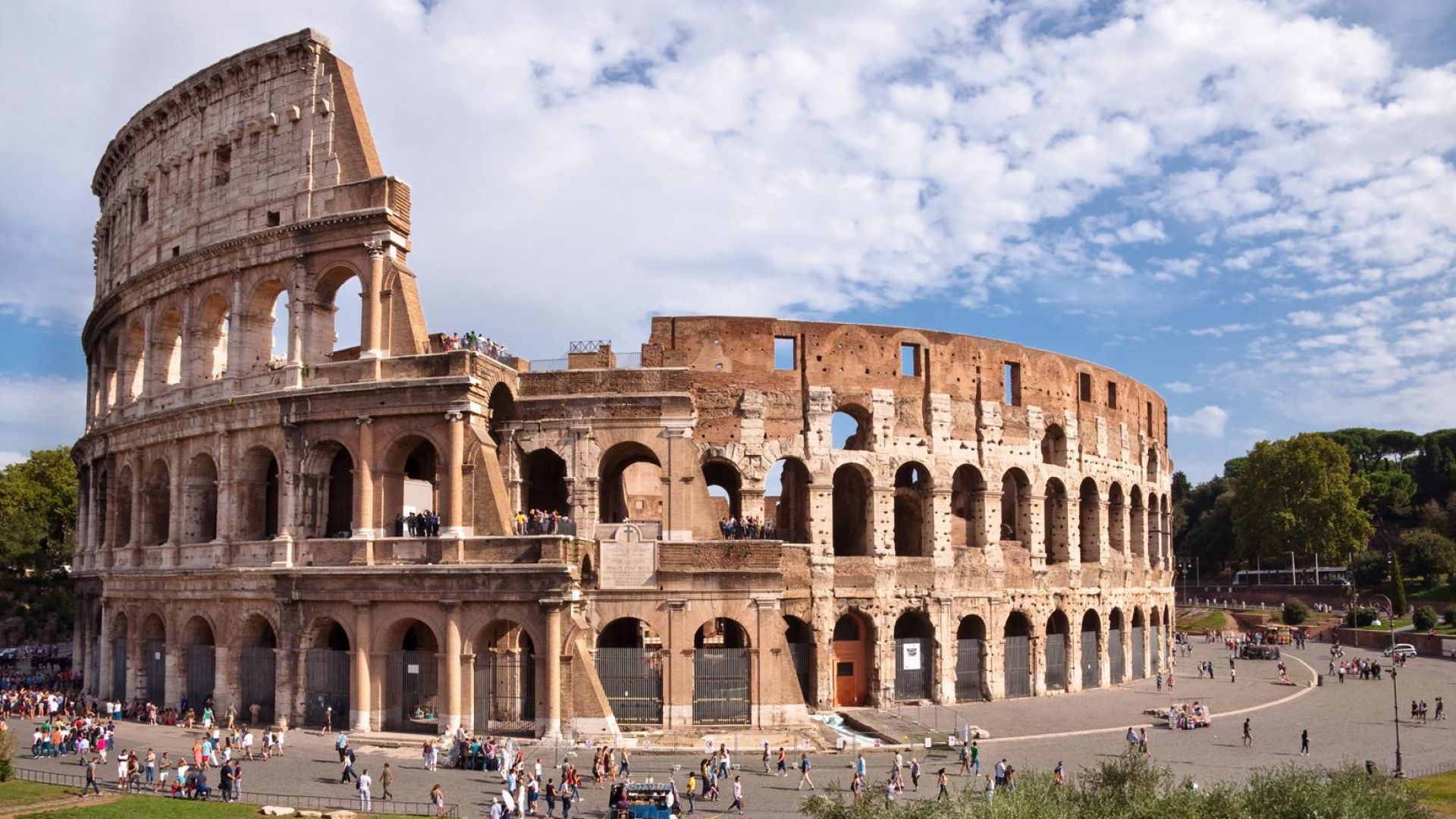 Prime: Colosseum, Palatine Hill and Roman Forum with pick up