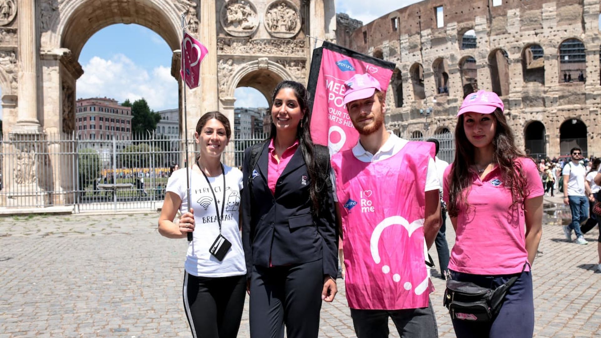 Prime: Colosseum, Palatine Hill and Roman Forum with pick up