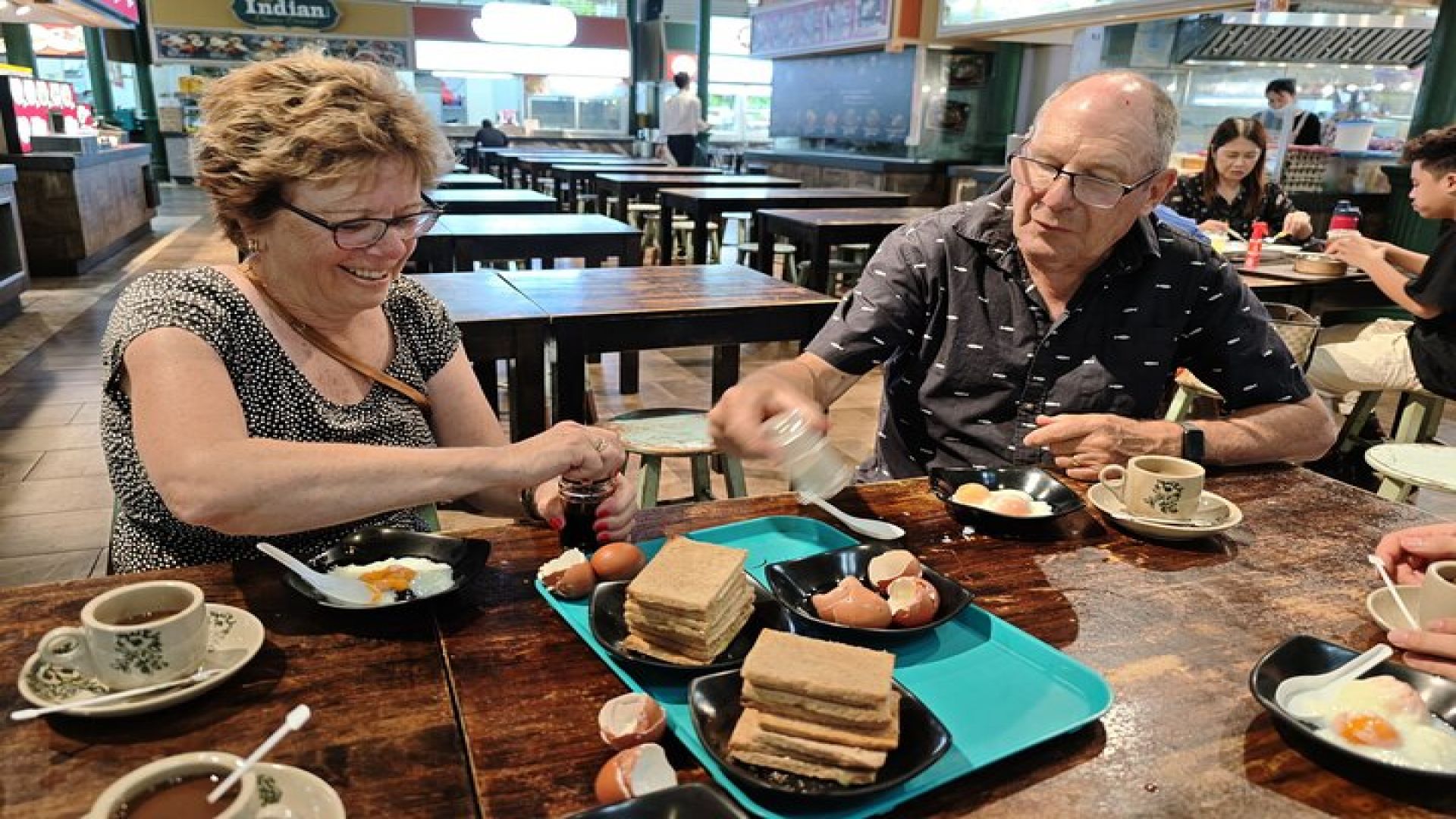 Singapore Food & Bike Tour - Downtown
