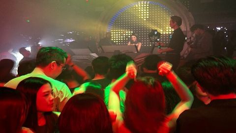 Party Singapore Bespoke Pub Crawl