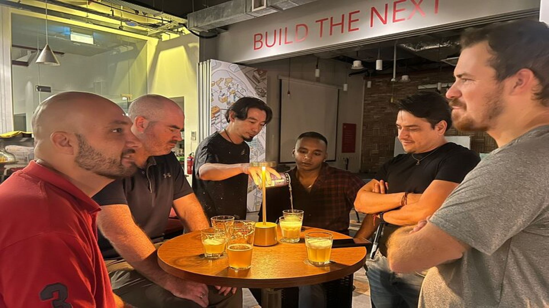 Party Singapore Bespoke Pub Crawl