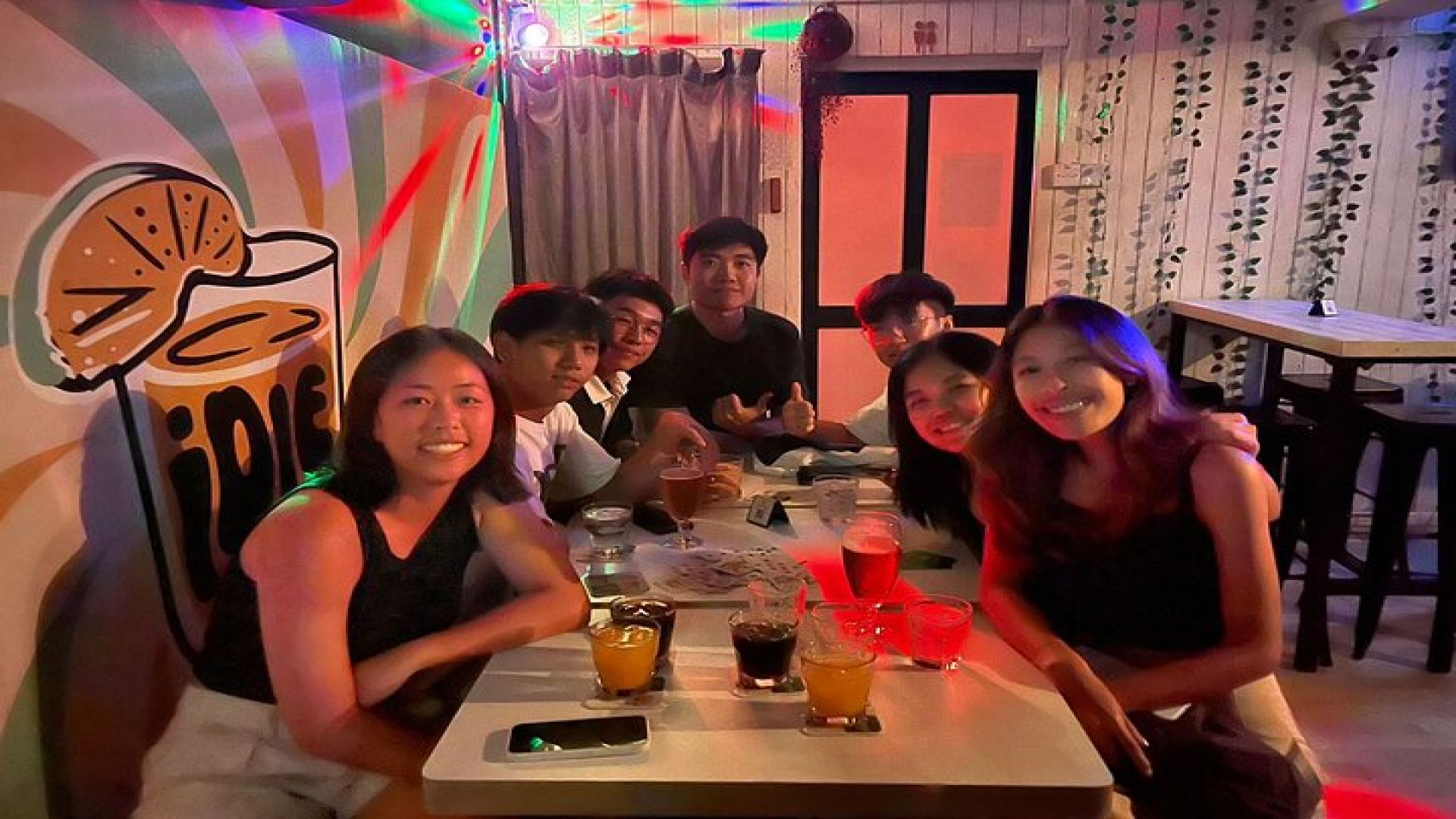 Party Singapore Bespoke Pub Crawl