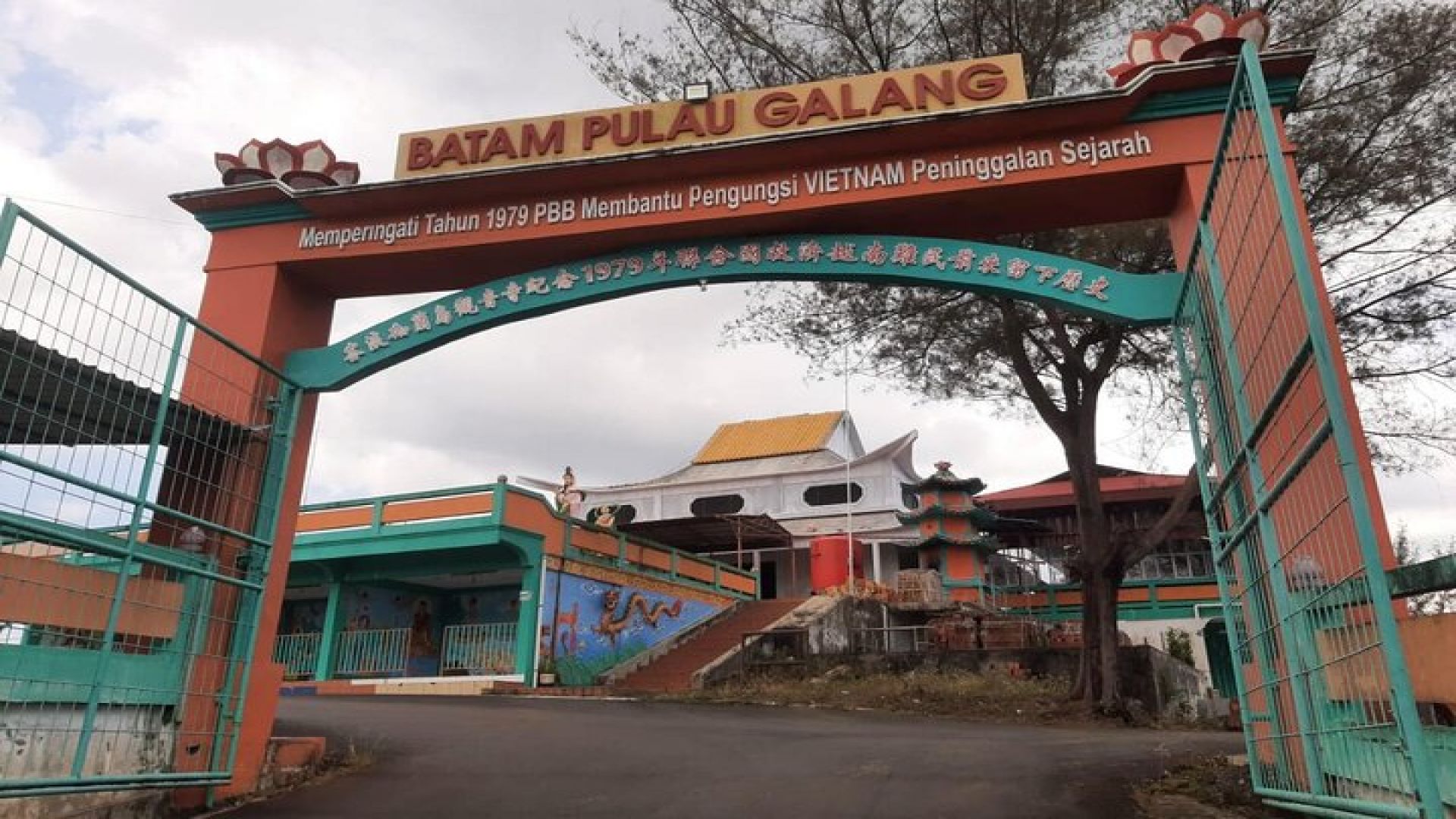 Batam Heritage Tour with Singapore Ferry Ticket, Lunch & Massage