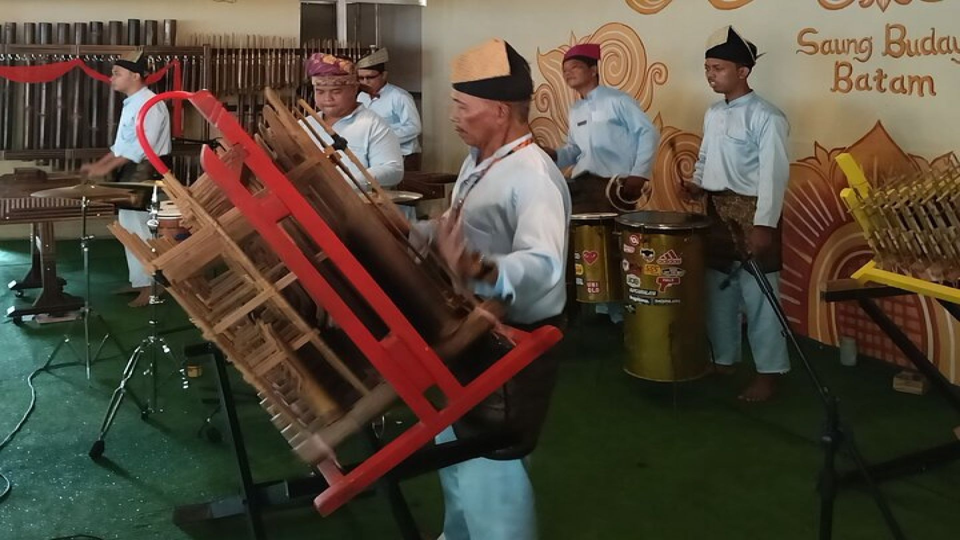 Batam Culture & City Tour w/Singapore Ferry Tix, Massage & Lunch