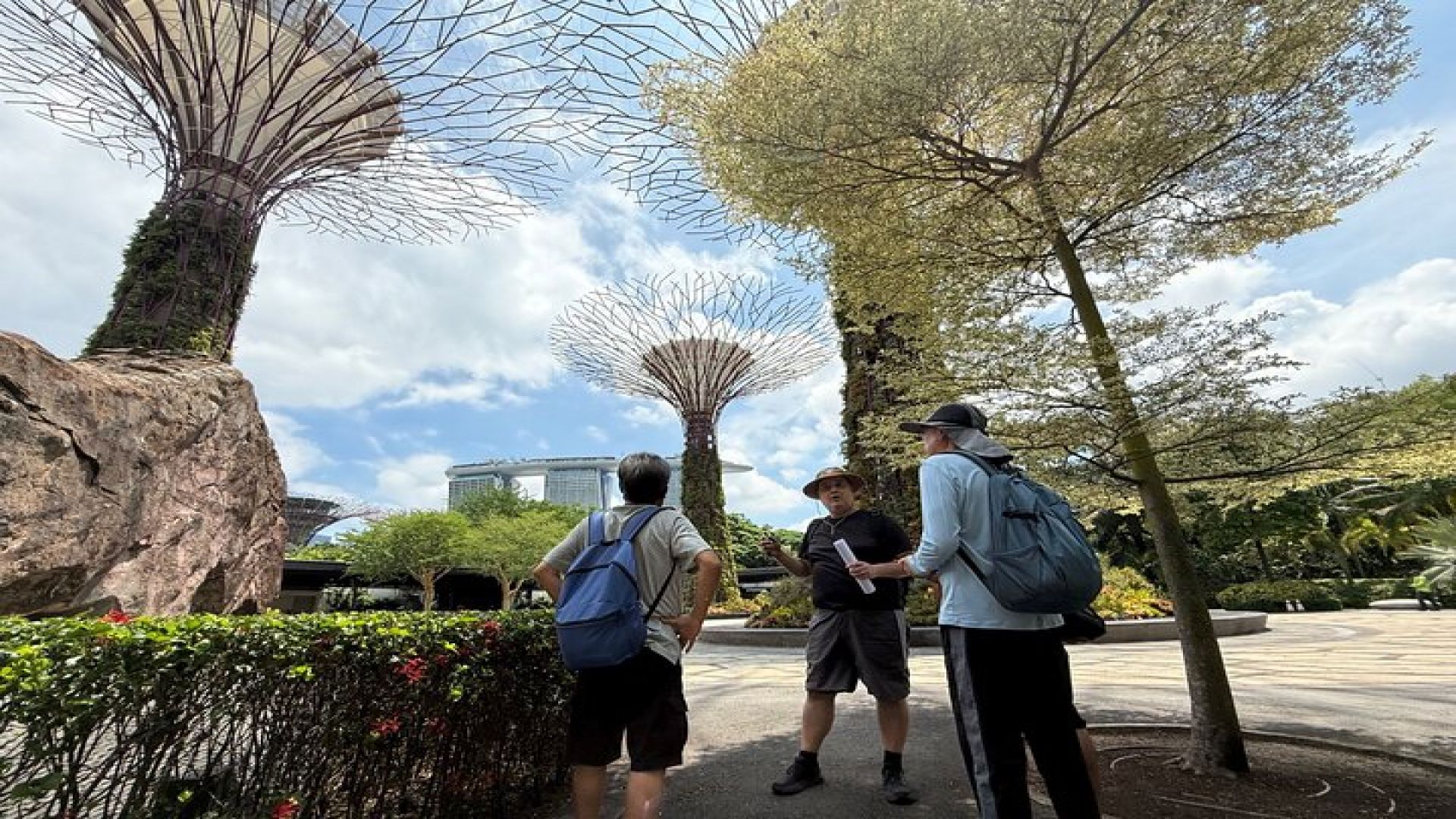 Past And Present Singapore Bike Tour