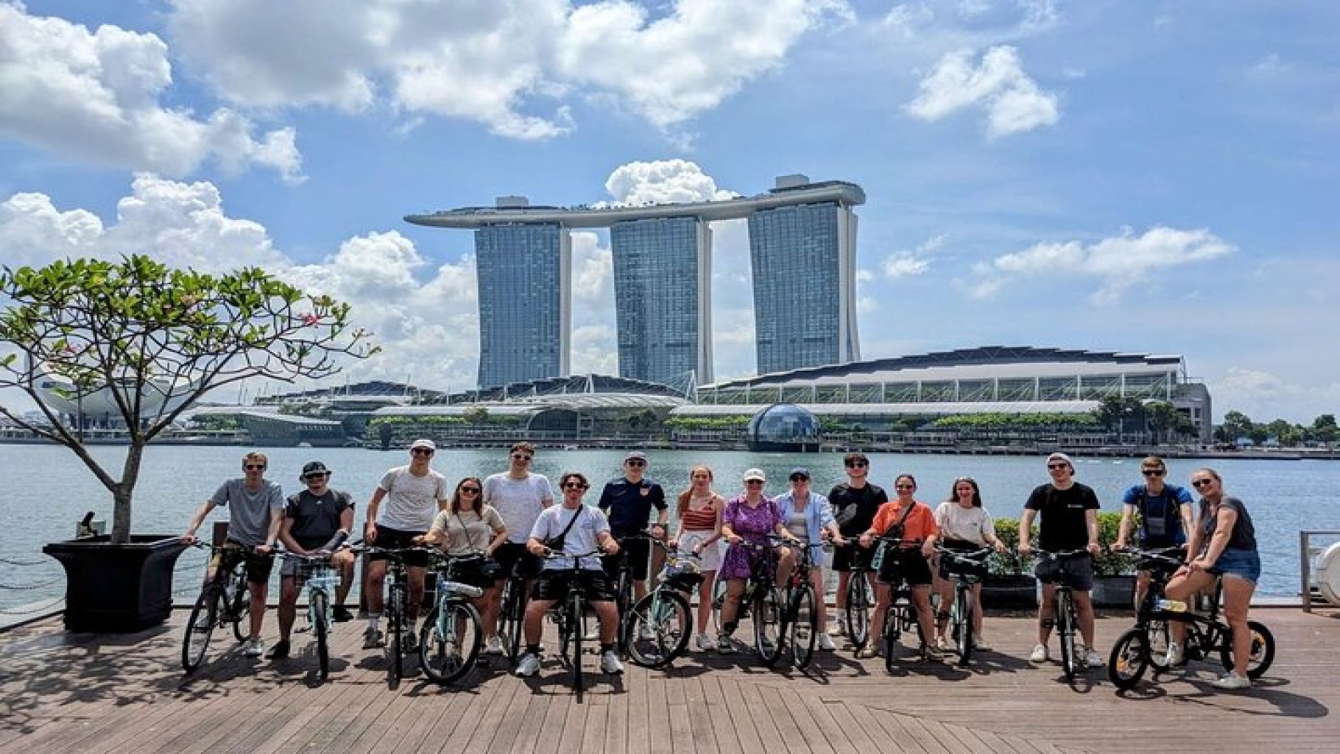 Past And Present Singapore Bike Tour