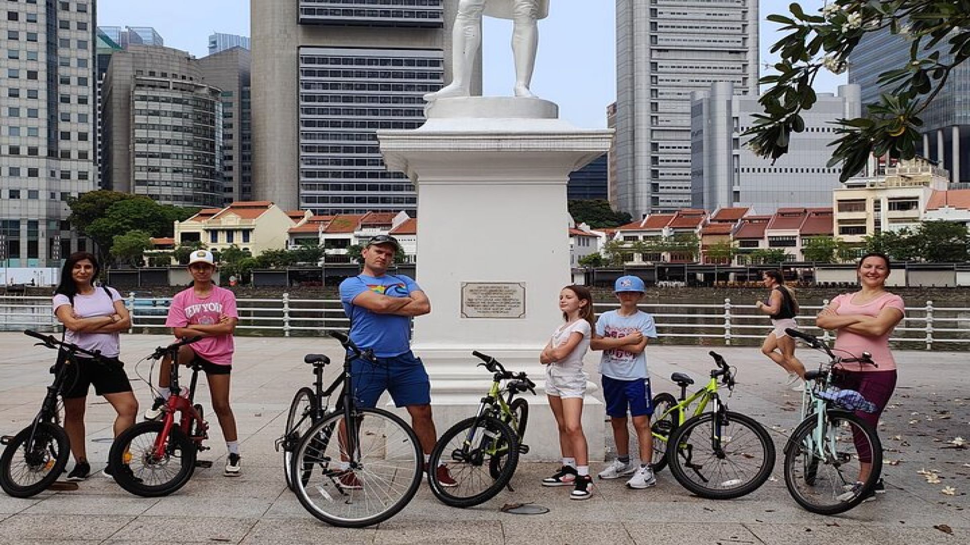 Past And Present Singapore Bike Tour