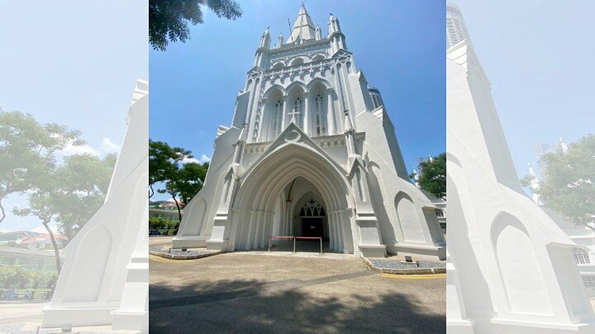 Singapore Story at Civic District Join-in Walking + River Cruise