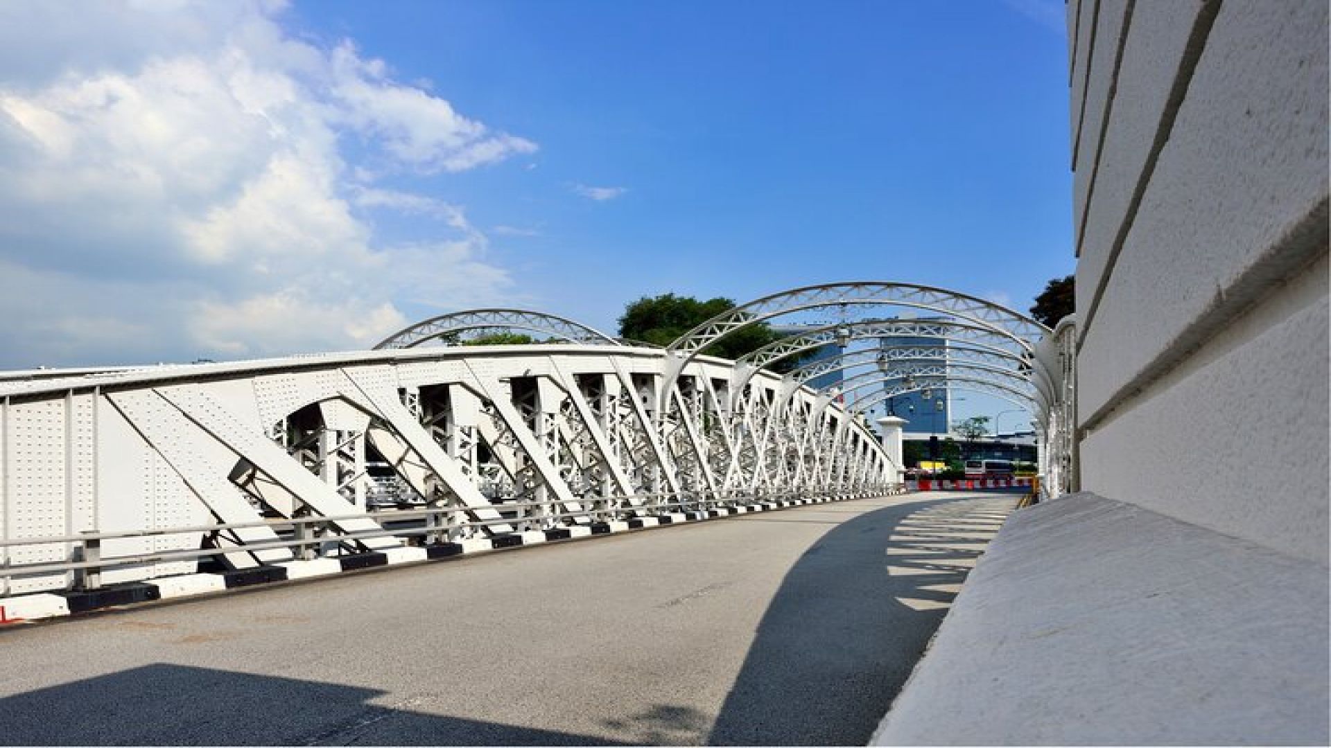 Singapore Civic District + Chinatown Join-in Walking Tour