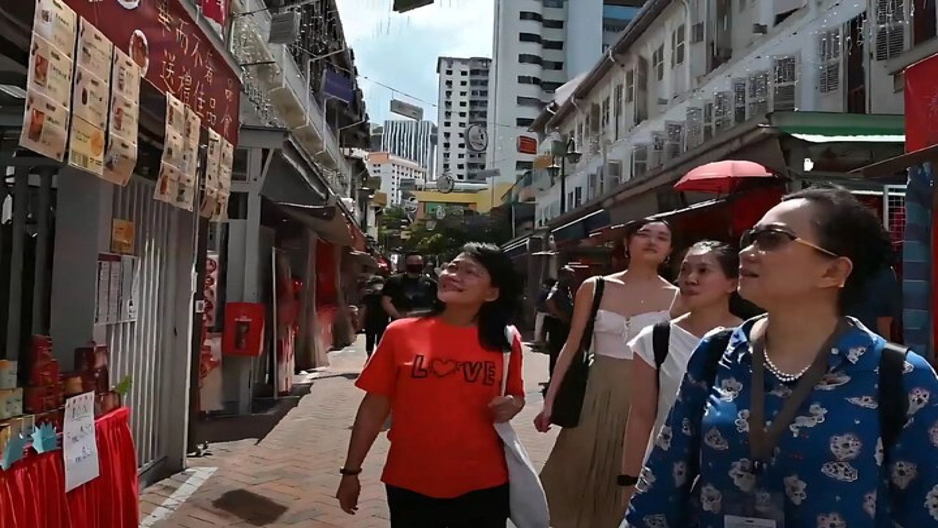 Chinatown Hidden Treasures Local Guided Walking Tour