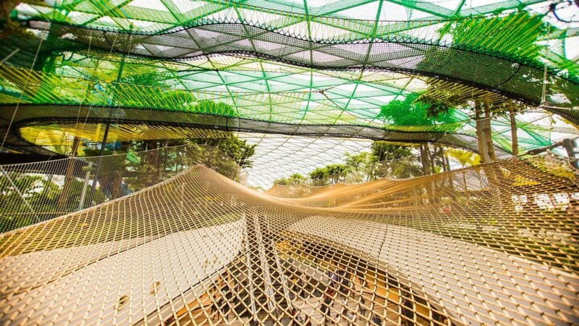 Skip the Line Ticket to Mirror Maze and Canopy Park in Singapore