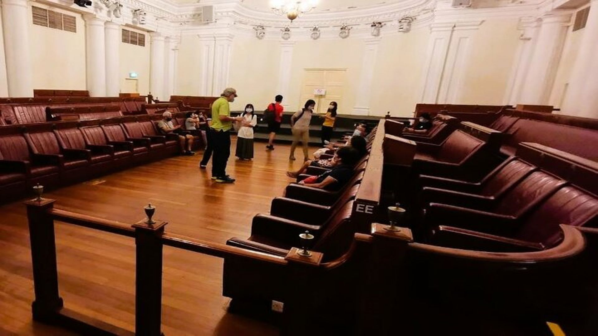 Splendour of Colonial Singapore Walking Tour with Lunch