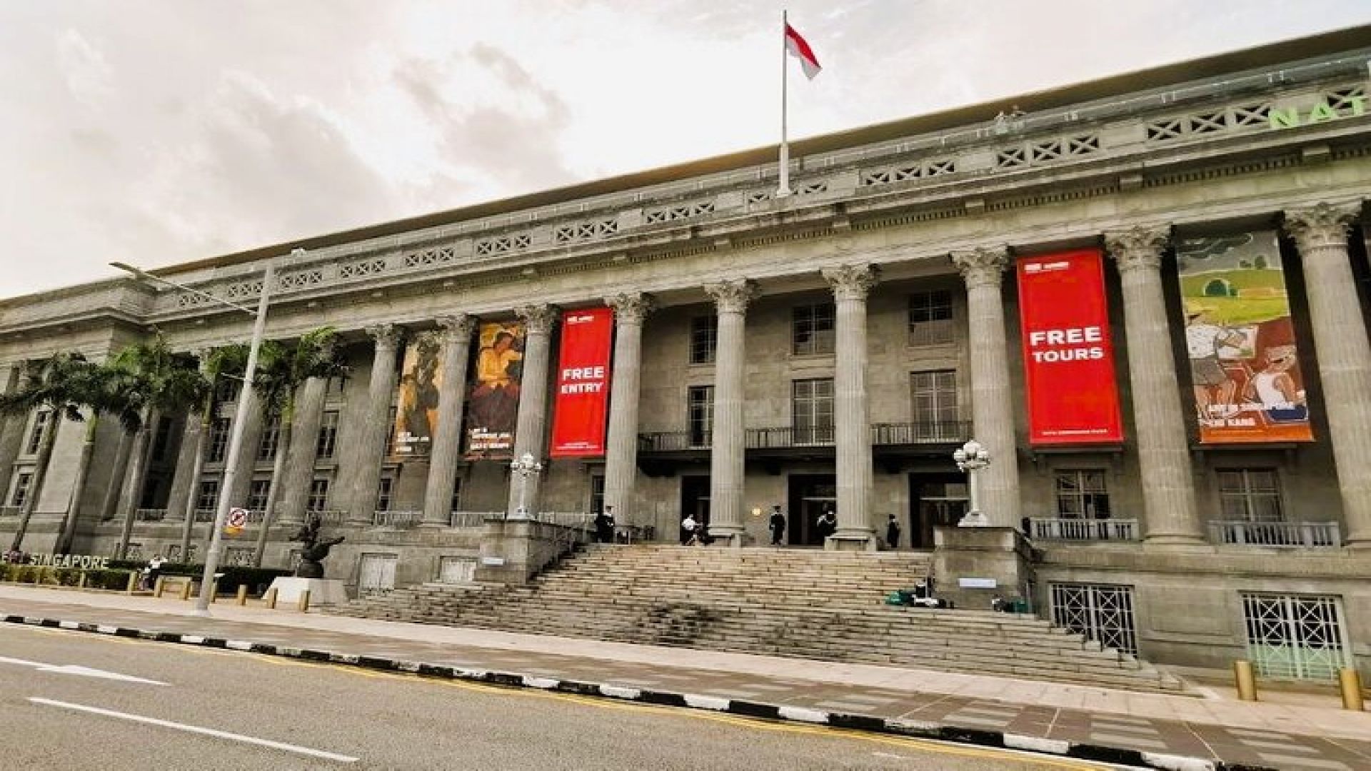 Splendour of Colonial Singapore Walking Tour with Lunch