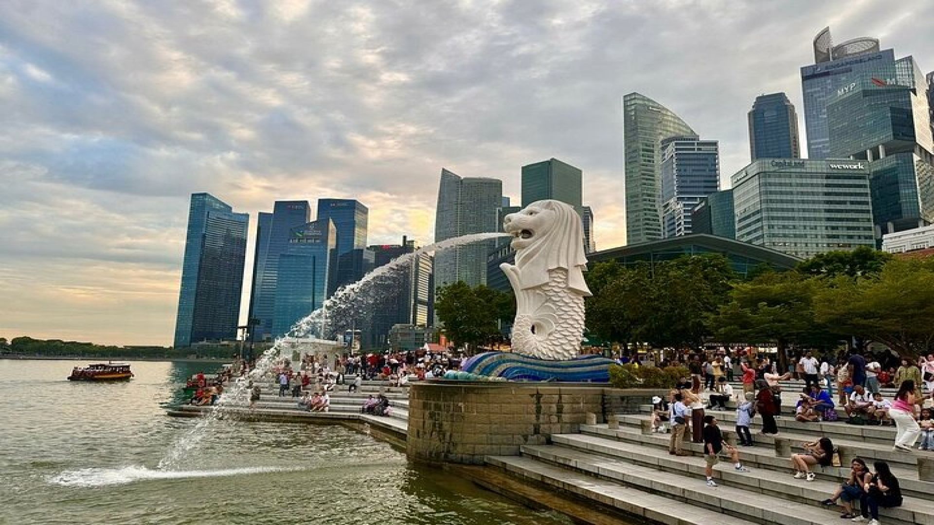 Merlion to Gardens: Singapore’s Top Sights for a Steal