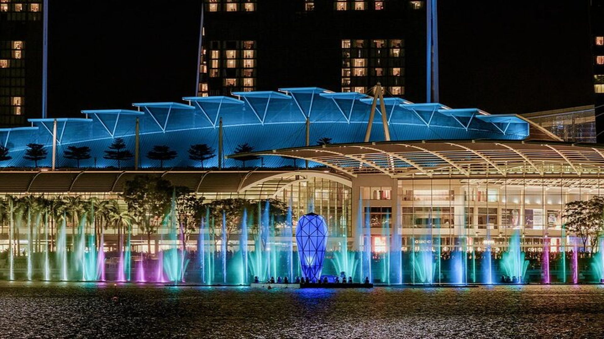 (Small Group) Night Wonders of Singapore: Cruise & Light Shows