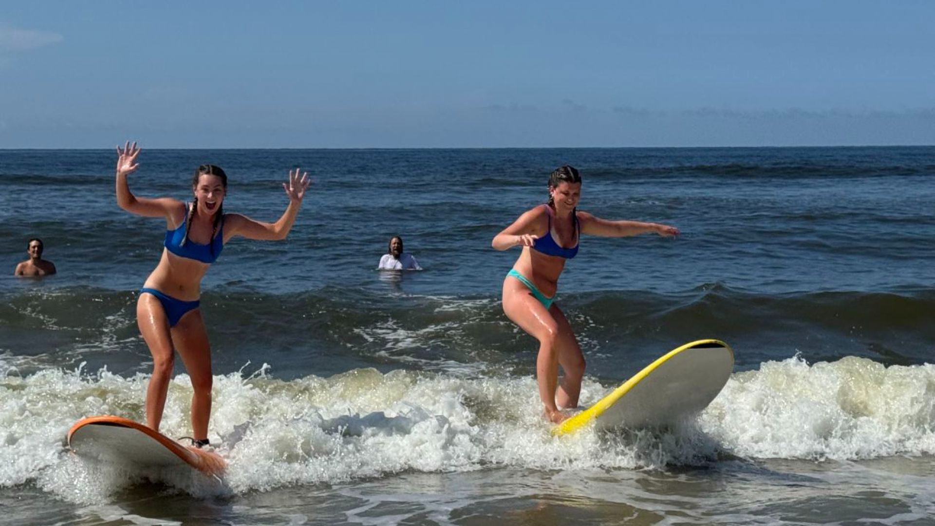 1 Hour Surf Lesson
