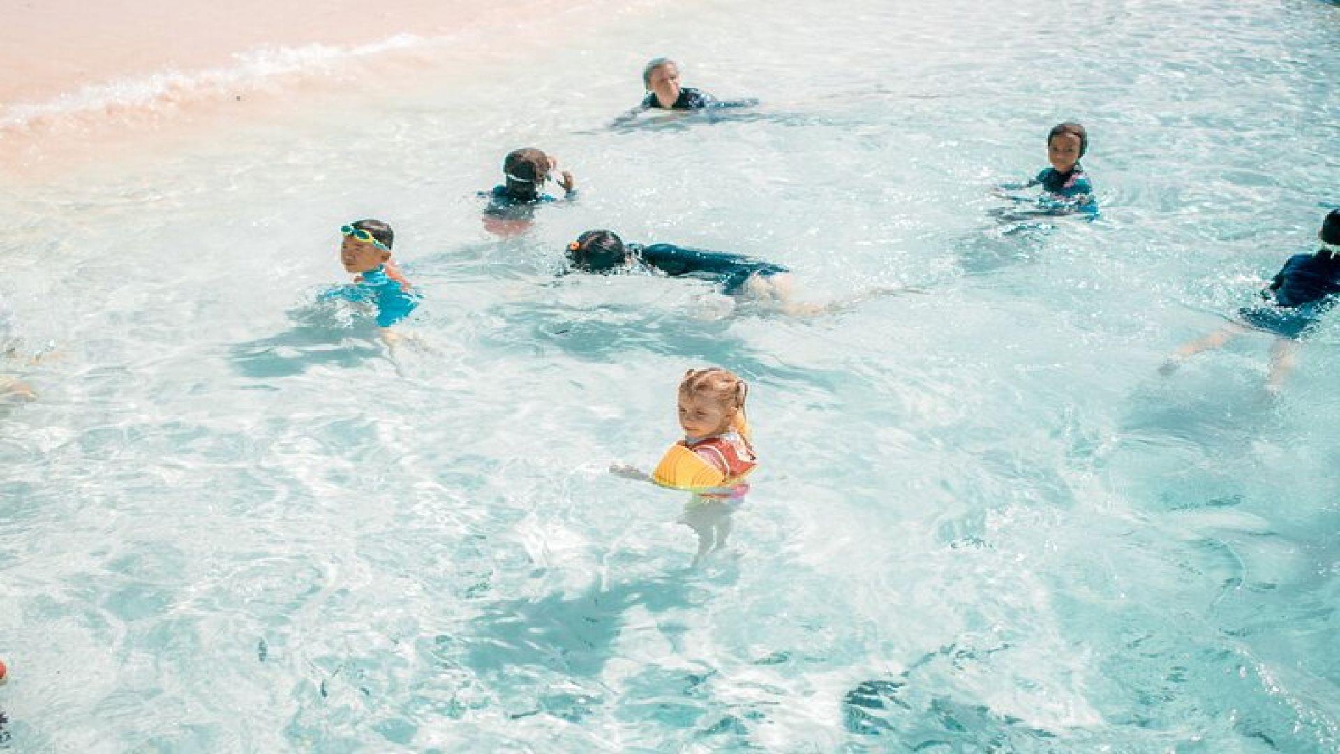 Private Boat Tour with Dolphin Spotting and Snorkelling from Phuket