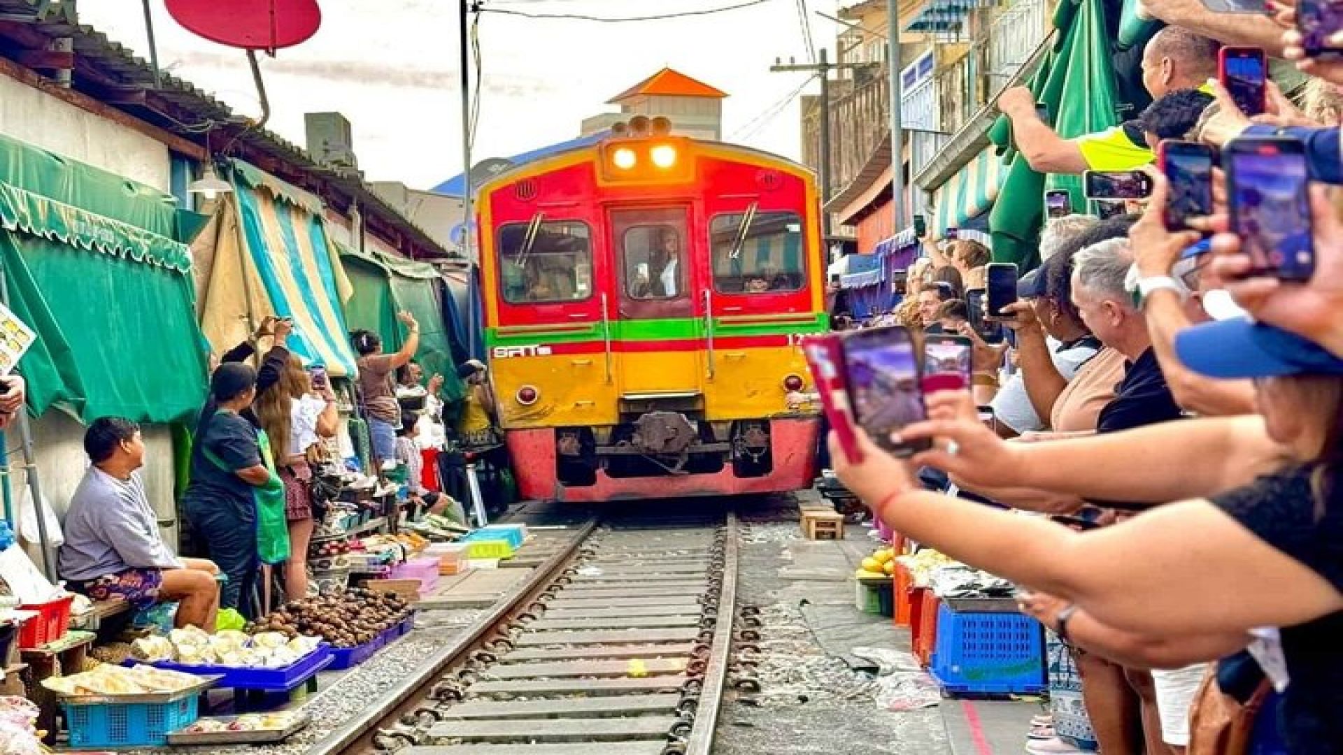 Floating and Train Market Experience from Bangkok