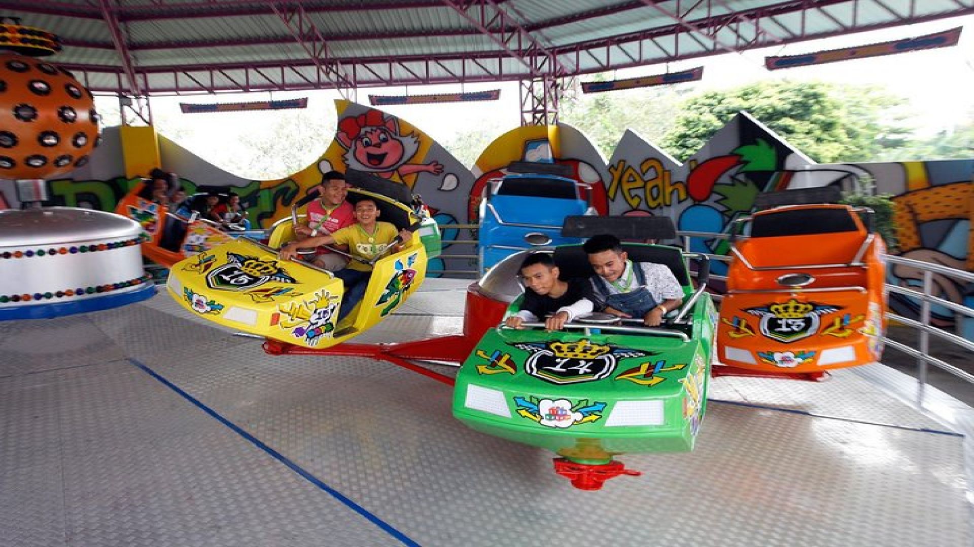 Thrilling Rides & Free Buffet at Siam Amazing Park, Bangkok