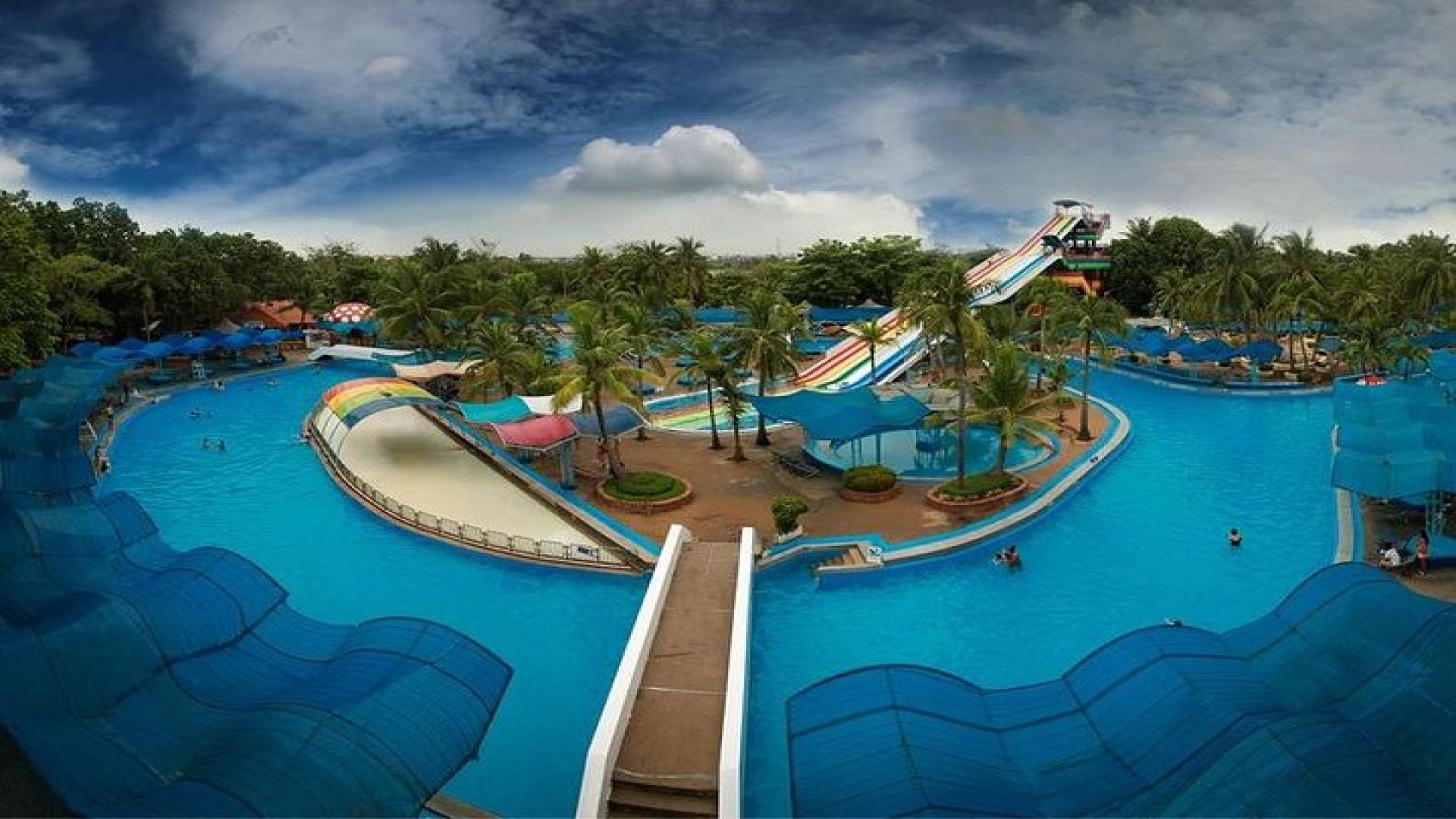 Thrilling Rides & Free Buffet at Siam Amazing Park, Bangkok