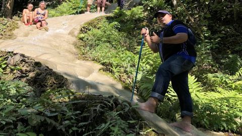 Half day Sticky Waterfall (Bua Thong Waterfall) and local market